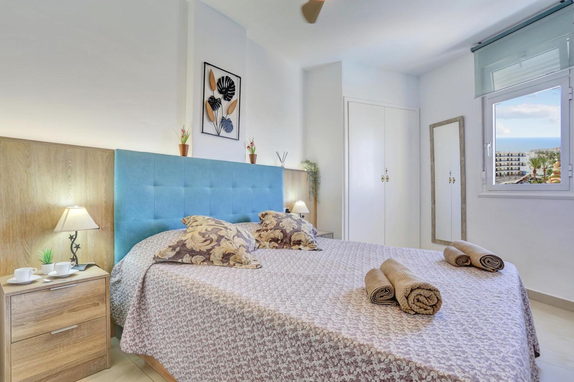 Luxory Dreamy Sunset, Seafront, Direct Access To The Promenade,Wifi,Pool,Free Parking Appartement Los Cristianos  Buitenkant foto